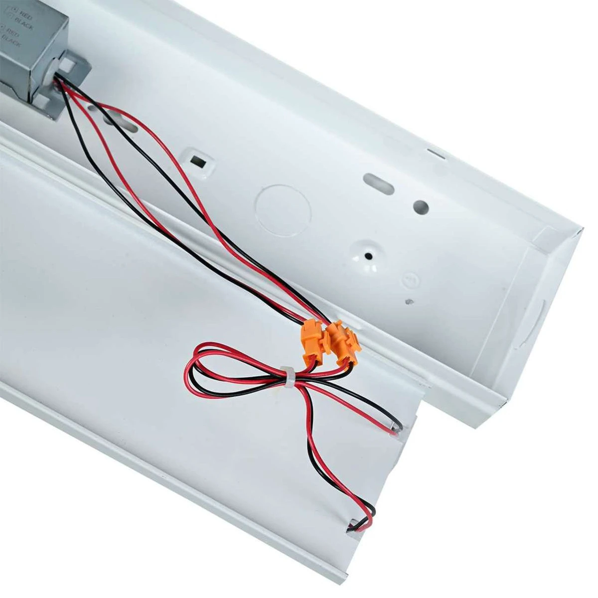 3ft. LED SCD Wide Strip Light - 29W - 3000 Lumens - 4000K - Day-Brite 7 3ft. LED SCD Wide Strip Light - 29W - 3000 Lumens - 4000K - Day-Brite - Image 7