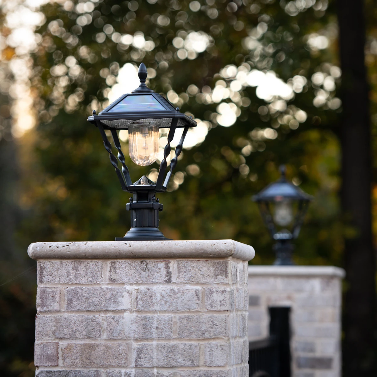 Solar LED Spiral Frame Post Light - 120 Lumens - 2700K - Black Finish -Gama Sonic 6 Solar LED Spiral Frame Post Light - 120 Lumens - 2700K - Black Finish -Gama Sonic - Image 6