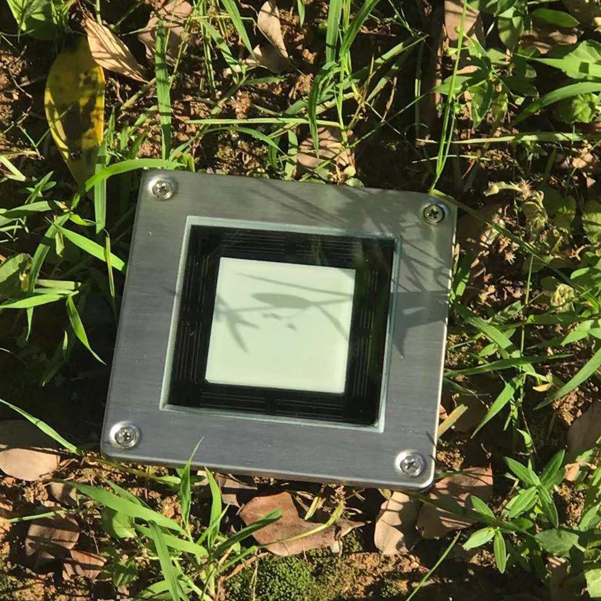 LED Solar Square Deck Light For Outdoor Driveway, Garden, Path, Patio, Or Lawn - LumeGen 6 LED Solar Square Deck Light For Outdoor Driveway, Garden, Path, Patio, Or Lawn - LumeGen - Image 6