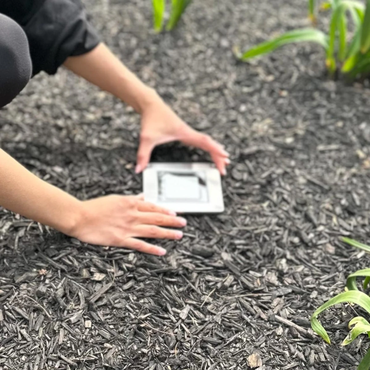 LED Solar Square Deck Light For Outdoor Driveway, Garden, Path, Patio, Or Lawn - LumeGen 10 LED Solar Square Deck Light For Outdoor Driveway, Garden, Path, Patio, Or Lawn - LumeGen - Image 10